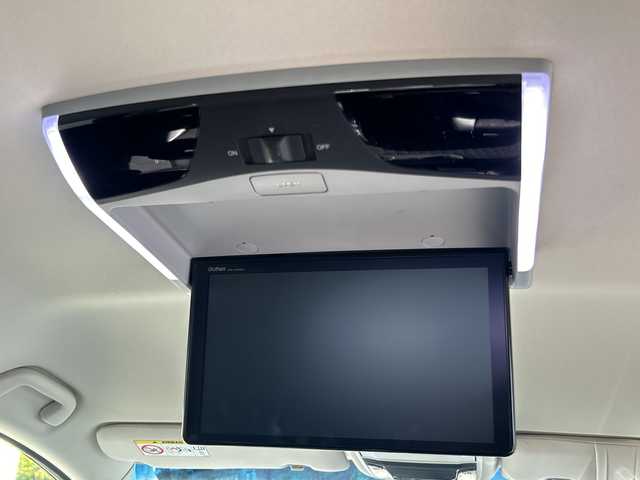 ホンダ オデッセイ ハイブリッド アブソルート・EXホンダセンジング 大阪府 2019(平31)年 2.7万km プレミアムヴィーナスブラックP BSM/11.6インチ純正ナビ(BT/フルセグ/HDMI/USB/DVD)/アラウンドビューモニター/フリップダウンモニター/レーダークルーズコントロール/衝突被害軽減システム/レーンキープアシスト/両側パワースライドドア/パワーシート/シートヒーター/ハーフレザーシート/ETC2.0/LEDヘッドライト/オートライト/オートマチックハイビーム/純正フロアマット/純正アルミホイール/スペアキー