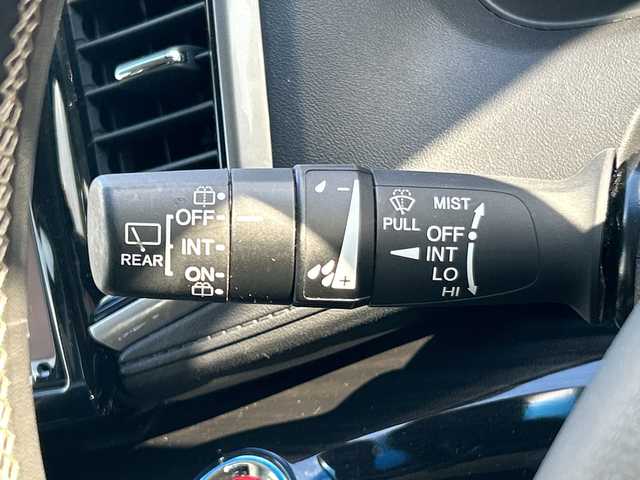 ホンダ オデッセイ ハイブリッド アブソルート・EXホンダセンジング 大阪府 2019(平31)年 2.7万km プレミアムヴィーナスブラックP BSM/11.6インチ純正ナビ(BT/フルセグ/HDMI/USB/DVD)/アラウンドビューモニター/フリップダウンモニター/レーダークルーズコントロール/衝突被害軽減システム/レーンキープアシスト/両側パワースライドドア/パワーシート/シートヒーター/ハーフレザーシート/ETC2.0/LEDヘッドライト/オートライト/オートマチックハイビーム/純正フロアマット/純正アルミホイール/スペアキー