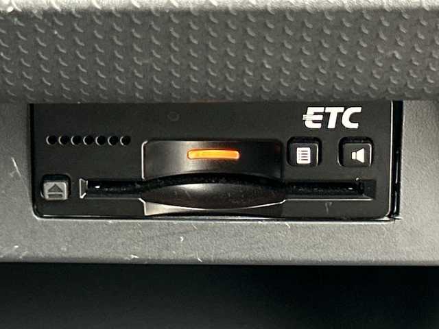 スズキ ハスラー J ターボ 三重県 2019(令1)年 3.5万km フェニックスレッドパール/ブルーイッシュブラックパール /禁煙車//社外ナビ/・フルセグ・Bluetooth・CD・DVD・SD//全方位カメラ//4WD//衝突軽減ブレーキ//車線逸脱警報//前席シートヒーター//パドルシフト//クルーズコントロール//ビルトインETC//アイドリングストップ//革巻きステアリング//ステアリングスイッチ//純正フロアマット//フォグランプ//オートライト//プッシュスタート//スマートキー