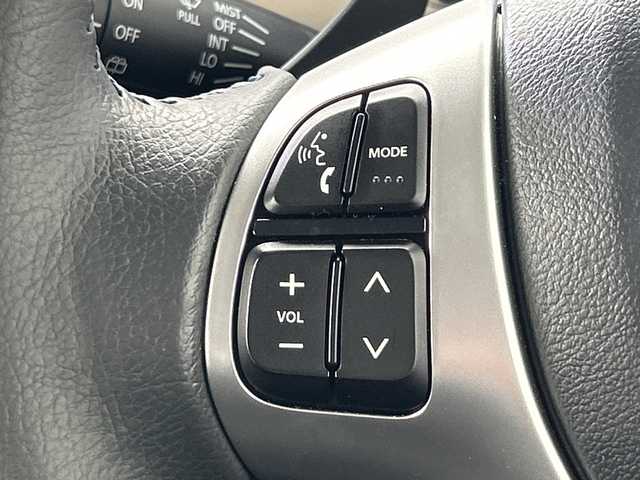 スズキ ハスラー J ターボ 三重県 2019(令1)年 3.5万km フェニックスレッドパール/ブルーイッシュブラックパール /禁煙車//社外ナビ/・フルセグ・Bluetooth・CD・DVD・SD//全方位カメラ//4WD//衝突軽減ブレーキ//車線逸脱警報//前席シートヒーター//パドルシフト//クルーズコントロール//ビルトインETC//アイドリングストップ//革巻きステアリング//ステアリングスイッチ//純正フロアマット//フォグランプ//オートライト//プッシュスタート//スマートキー