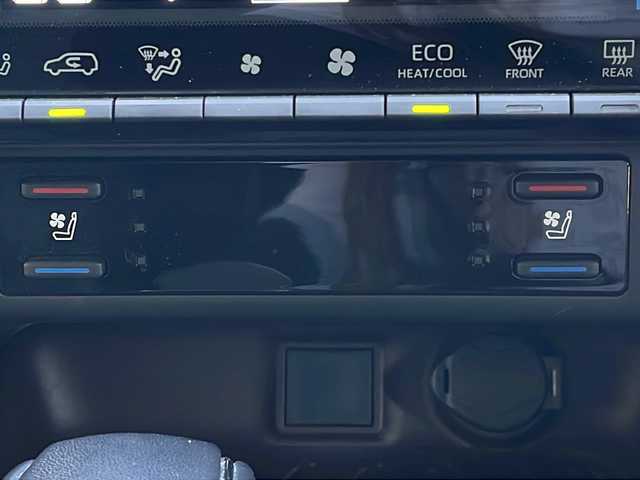 トヨタ ＲＡＶ４ G Zパッケージ 長野県 2022(令4)年 8.5万km ホワイトパールクリスタルシャイン ４WD/TRDエアロ/ブラックレザーシート/カロッツェリアナビフルセグTV/バックカメラ/パワーバックドア/純正１９インチアルミ/シートヒーター /ステアリングヒーター/前後コーナーセンサー/ルーフレール