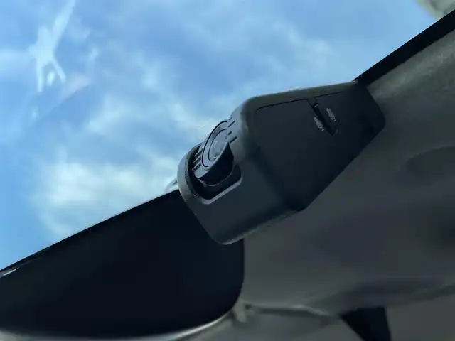 トヨタ ルーミー カスタムG－T 東京都 2020(令2)年 4.4万km パールホワイトⅢ 純正ナビ/バックモニター/衝突回避支援ブレーキ/車線逸脱警報機能/クルーズコントロール/両側電動スライドドア/ＥＴＣ/ドライブレコーダー/アイドリングストップ/横滑り防止措置/ステアリングスイッチ