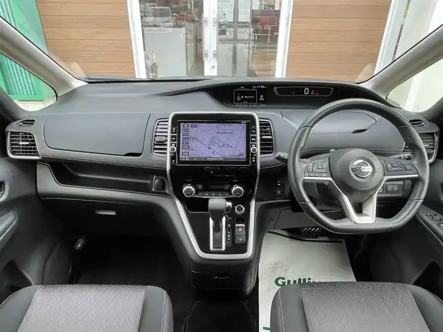日産 セレナ ハイウェイスター プロパイロットED 宮崎県 2016(平28)年 7.3万km アズライトブルー スマートキー/両側パワースライドドア/エマージェンシーブレーキ/プロパイロット/純正9型ナビ/フリップダウンモニター/フルセグテレビ/DVD・Blu-ray再生/Bluetooth/ETC/USB入力端子/横滑り防止装置/オートライト/LEDライト