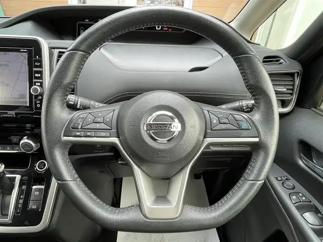 日産 セレナ ハイウェイスター プロパイロットED 宮崎県 2016(平28)年 7.3万km アズライトブルー スマートキー/両側パワースライドドア/エマージェンシーブレーキ/プロパイロット/純正9型ナビ/フリップダウンモニター/フルセグテレビ/DVD・Blu-ray再生/Bluetooth/ETC/USB入力端子/横滑り防止装置/オートライト/LEDライト