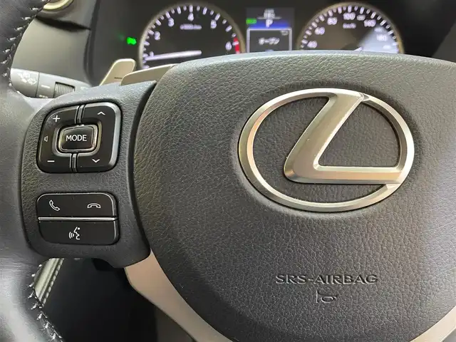 レクサス ＮＸ 200t Iパッケージ 岩手県 2014(平26)年 7万km ソニッククォーツ ガラスルーフ/ターボ/アイドリングストップ/横滑り防止装置/クルーズコントロール/衝突被害軽減システム/コーナーセンサー/合皮シート/パワーシート/シートヒーター/ステアリングヒーター/純正ナビ/フルセグTV/Blu-ray再生/ETC/AC100V/LEDヘッドライト/社外アルミホイール