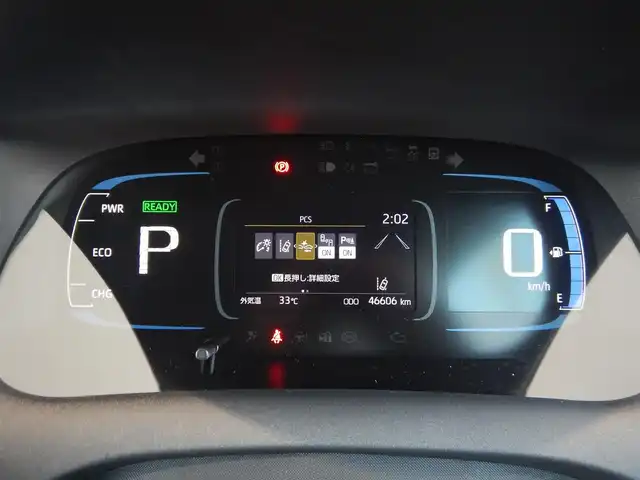 トヨタ アクア Z 静岡県 2022(令4)年 4.7万km プラチナホワイトパールマイカ PCS(衝突軽減ブレーキ)/LTA(レーントレーシングアシスト)/・操舵支援有り/・センタートレース有り/BSM（ブラインドスポットモニター)/RCTA(リヤクロストラフィックアラート)/PKSB(パーキングサポートブレーキ)/RSA(ロードサインアシスト)/クリアランスソナー/クルーズコントロール/本革ステアリング/ステアリングスイッチ/オートハイビーム/純正ナビゲーション/・Bluetooth接続/・フルセグ/・Miracast/・USB/ウインカー付きドアミラー/プッシュスタート/スマートキー×2/純正フロアマット/フォグライト/新車保証書/取扱説明書説明書