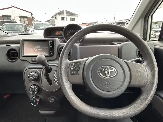 トヨタ ポルテ F 愛知県 2015(平27)年 8万km ホワイトパールクリスタルシャイン スマートキー/プッシュスタート/純正ナビ/TV/BT/バックカメラ/ETC/純正フロアマット/純正ドアバイザー