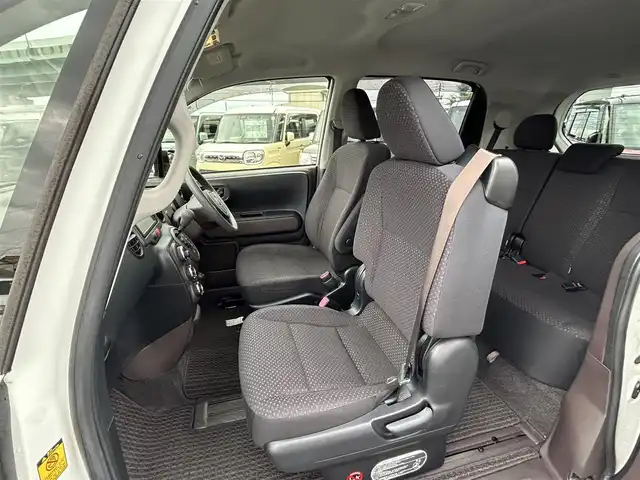 トヨタ ポルテ F 愛知県 2015(平27)年 8万km ホワイトパールクリスタルシャイン スマートキー/プッシュスタート/純正ナビ/TV/BT/バックカメラ/ETC/純正フロアマット/純正ドアバイザー