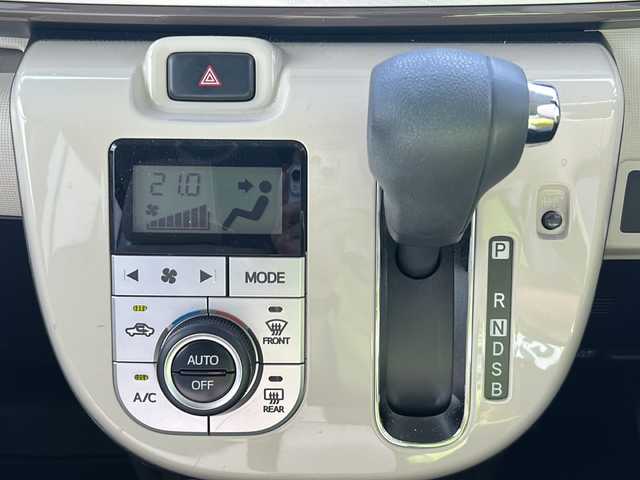 ダイハツ ムーヴ キャンバス G メイクアッフ SA Ⅱ 岐阜県 2017(平29)年 2.6万km ファイアークォーツレッドM 登録時走行距離25635km/純正7型ＳＤナビ　/Blue tooth/CD/AUX/SDミュージックサーバー可/ワンセグテレビ　/両側パワースライドドア　/スマートアシスト　/ＬＥＤヘッドライト　/オートライト　/コーナーセンサー後方　/横滑り防止装置　/エアバッグW/布系シート/ベンチシート/フルフラットシート/社外フロアマット/プッシュスタート　/スマートキー　/アイドリングストップ/エアコンAAC