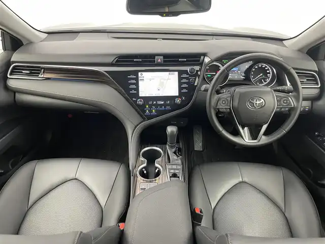 トヨタ カムリ G レザーパッケージ 埼玉県 2020(令2)年 1.9万km アティチュードブラックマイカ 純正ディスプレイオーディオ　バックカメラ　ＢＳＭ　ＨＵＤ　セーフティセンス　ビルトインＥＴＣ　レーダークルーズ　シートヒーター　純正アルミ　オートブレーキホールド　オートハイビーム　ＬＥＤライト