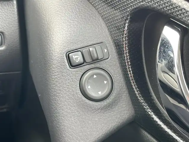 日産 エクストレイル ハイブリッド 20X ブラック エクストリーマーX ブレーキ 道央・札幌 2015(平27)年 4.6万km ダイヤモンドブラック 衝突軽減ブレーキ/レーンキープアシスト/クリアランスソナー/純正8インチナビ(MM514D-L)/・フルセグ/BT/DVD/CD/USB/フリップダウンモニター/ステアリングスイッチ/ETC/シートヒーター(D/N席)/LEDヘッドライト/オートライト/フォグライト/スマートキー/プッシュスタート/純正フロアマット/純正17インチAW