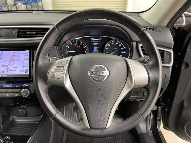 日産 エクストレイル ハイブリッド 20X ブラック エクストリーマーX ブレーキ 道央・札幌 2015(平27)年 5.5万km ダイヤモンドブラック ・4WD/ハイブリッド/・エマージェンシーブレーキ/・純正8インチナビ(MM514D-L)/・フルセグ/BT/DVD/CD/USB/・純正フリップダウンモニター/・バックカメラ/・カプロンシート/・シートヒーター(D/N席)/・LEDヘッドライト/オートライト/・フォグライト/・スマートキー×2/・プッシュスタート/・純正フロアマット/・純正17インチAW/・ルーフレール/・レーンキープアシスト/・クリアランスソナー/・ダウンヒルアシストコントロール/・ETC