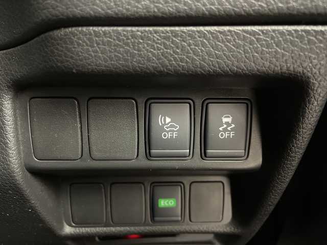 日産 エクストレイル ハイブリッド 20X ブラック エクストリーマーX ブレーキ 道央・札幌 2015(平27)年 5.5万km ダイヤモンドブラック ・4WD/ハイブリッド/・エマージェンシーブレーキ/・純正8インチナビ(MM514D-L)/・フルセグ/BT/DVD/CD/USB/・純正フリップダウンモニター/・バックカメラ/・カプロンシート/・シートヒーター(D/N席)/・LEDヘッドライト/オートライト/・フォグライト/・スマートキー×2/・プッシュスタート/・純正フロアマット/・純正17インチAW/・ルーフレール/・レーンキープアシスト/・クリアランスソナー/・ダウンヒルアシストコントロール/・ETC