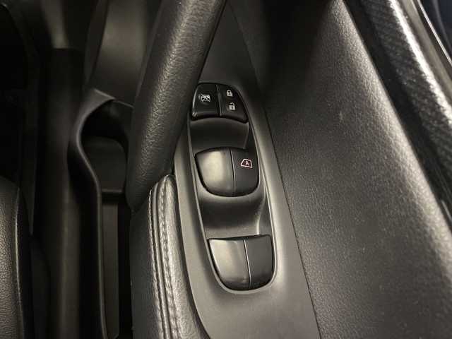 日産 エクストレイル ハイブリッド 20X ブラック エクストリーマーX ブレーキ 道央・札幌 2015(平27)年 5.5万km ダイヤモンドブラック ・4WD/ハイブリッド/・エマージェンシーブレーキ/・純正8インチナビ(MM514D-L)/・フルセグ/BT/DVD/CD/USB/・純正フリップダウンモニター/・バックカメラ/・カプロンシート/・シートヒーター(D/N席)/・LEDヘッドライト/オートライト/・フォグライト/・スマートキー×2/・プッシュスタート/・純正フロアマット/・純正17インチAW/・ルーフレール/・レーンキープアシスト/・クリアランスソナー/・ダウンヒルアシストコントロール/・ETC