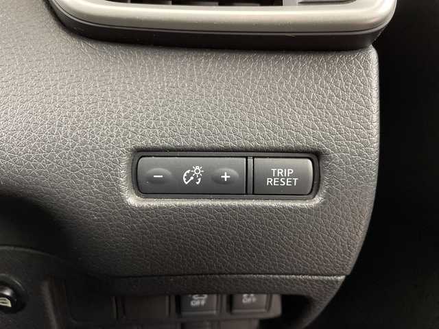 日産 エクストレイル ハイブリッド 20X ブラック エクストリーマーX ブレーキ 道央・札幌 2015(平27)年 5.5万km ダイヤモンドブラック ・4WD/ハイブリッド/・エマージェンシーブレーキ/・純正8インチナビ(MM514D-L)/・フルセグ/BT/DVD/CD/USB/・純正フリップダウンモニター/・バックカメラ/・カプロンシート/・シートヒーター(D/N席)/・LEDヘッドライト/オートライト/・フォグライト/・スマートキー×2/・プッシュスタート/・純正フロアマット/・純正17インチAW/・ルーフレール/・レーンキープアシスト/・クリアランスソナー/・ダウンヒルアシストコントロール/・ETC