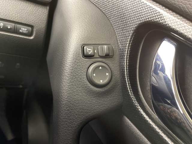 日産 エクストレイル ハイブリッド 20X ブラック エクストリーマーX ブレーキ 道央・札幌 2015(平27)年 5.5万km ダイヤモンドブラック ・4WD/ハイブリッド/・エマージェンシーブレーキ/・純正8インチナビ(MM514D-L)/・フルセグ/BT/DVD/CD/USB/・純正フリップダウンモニター/・バックカメラ/・カプロンシート/・シートヒーター(D/N席)/・LEDヘッドライト/オートライト/・フォグライト/・スマートキー×2/・プッシュスタート/・純正フロアマット/・純正17インチAW/・ルーフレール/・レーンキープアシスト/・クリアランスソナー/・ダウンヒルアシストコントロール/・ETC