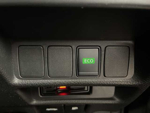 日産 エクストレイル ハイブリッド 20X ブラック エクストリーマーX ブレーキ 道央・札幌 2015(平27)年 5.5万km ダイヤモンドブラック ・4WD/ハイブリッド/・エマージェンシーブレーキ/・純正8インチナビ(MM514D-L)/・フルセグ/BT/DVD/CD/USB/・純正フリップダウンモニター/・バックカメラ/・カプロンシート/・シートヒーター(D/N席)/・LEDヘッドライト/オートライト/・フォグライト/・スマートキー×2/・プッシュスタート/・純正フロアマット/・純正17インチAW/・ルーフレール/・レーンキープアシスト/・クリアランスソナー/・ダウンヒルアシストコントロール/・ETC