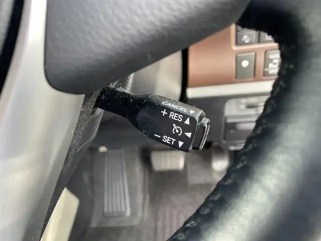 トヨタ エスクァイア Gi 滋賀県 2018(平30)年 4.3万km スパークリングブラックパールクリスタルシャイン 純正ナビ/CD/DVD/Bluetooth/フルセグテレビ/バックカメラ/両側パワースライドドア/ETC/セーフティセンスC/・プリクラッシュセーフティ/・レーンディパーチャーアラート/・オートマチックハイビーム/インテリジェントクリアランスソナー/クルーズコントロール/LEDヘッドライト/オートライト/ブラック合皮シート/シートヒーター /プッシュスタート /スマートキー