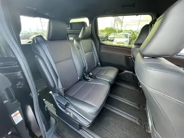 トヨタ エスクァイア Gi 滋賀県 2018(平30)年 4.3万km スパークリングブラックパールクリスタルシャイン 純正ナビ/CD/DVD/Bluetooth/フルセグテレビ/バックカメラ/両側パワースライドドア/ETC/セーフティセンスC/・プリクラッシュセーフティ/・レーンディパーチャーアラート/・オートマチックハイビーム/インテリジェントクリアランスソナー/クルーズコントロール/LEDヘッドライト/オートライト/ブラック合皮シート/シートヒーター /プッシュスタート /スマートキー