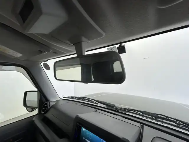 スズキ ジムニー シエラ JL 群馬県 2020(令2)年 2.8万km ジャングルグリーン 社外ディスプレイオーディオ　ダウンヒルコントロール　横滑り防止　ヘッドライトレベライザー　電動格納ミラー　オートエアコン　フォグ　シートヒーター　ビルトインＥＴＣ２．０　プッシュスタート　スマートキー