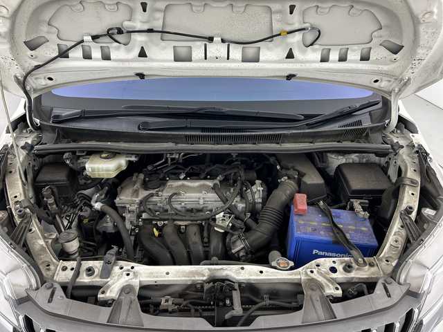 トヨタ エスクァイア Gi 愛知県 2018(平30)年 5.5万km ホワイトパールクリスタルシャイン 禁煙車/純正9インチナビ/（CD/DVD/Bluetooth/フルセグTV/SD/USB)/バックカメラ/サンルーフ/トヨタセーフティセンス/・プリクラッシュセーフティ/・レーンディパーチャーアラート/・オートマチックハイビーム/クルーズコントロール/ETC2.0/シートヒーター/両側パワースライドドア/アイドリングストップ/スマートキー/スペアキー有/プッシュスタート/LEDヘッドライト/フロントフォグランプ/純正フロアマット/純正15インチアルミホイール