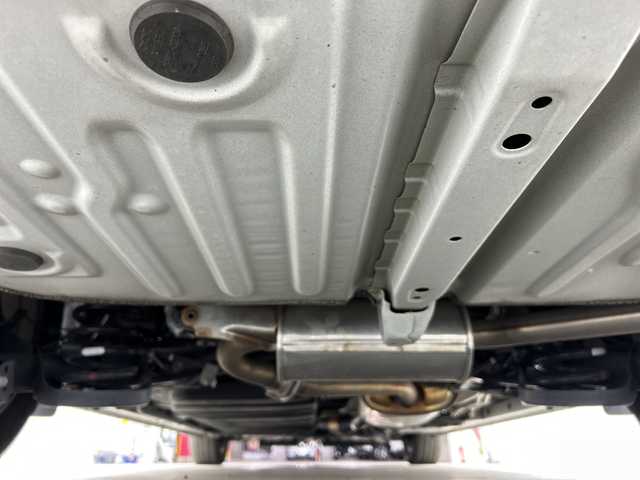 トヨタ エスクァイア Gi 愛知県 2018(平30)年 5.5万km ホワイトパールクリスタルシャイン 禁煙車/純正9インチナビ/（CD/DVD/Bluetooth/フルセグTV/SD/USB)/バックカメラ/サンルーフ/トヨタセーフティセンス/・プリクラッシュセーフティ/・レーンディパーチャーアラート/・オートマチックハイビーム/クルーズコントロール/ETC2.0/シートヒーター/両側パワースライドドア/アイドリングストップ/スマートキー/スペアキー有/プッシュスタート/LEDヘッドライト/フロントフォグランプ/純正フロアマット/純正15インチアルミホイール