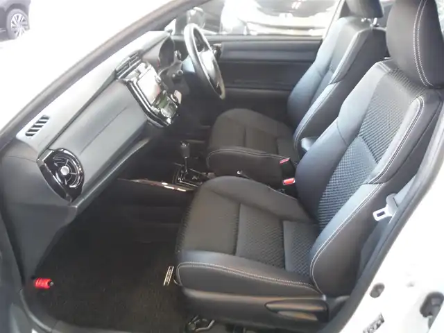 トヨタ カローラ フィールダー 1．5G ダブルバイビー 東京都 2016(平28)年 2.3万km パール ワンオーナー車/保証書・取説あり/純正ナビ・TV・DVD・BT/　バックカメラ・2.0ETC/　nanoe/　ドライブレコーダー/トヨタセーフティセンス/　プリクラッシュセーフティ/　レーンキープアシスト/　コーナーセンサー/LEDヘッドライト/ハーフレザーシート/スマートキー×2個