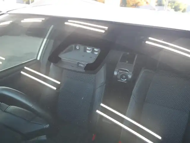 トヨタ カローラ フィールダー 1．5G ダブルバイビー 東京都 2016(平28)年 2.3万km パール ワンオーナー車/保証書・取説あり/純正ナビ・TV・DVD・BT/　バックカメラ・2.0ETC/　nanoe/　ドライブレコーダー/トヨタセーフティセンス/　プリクラッシュセーフティ/　レーンキープアシスト/　コーナーセンサー/LEDヘッドライト/ハーフレザーシート/スマートキー×2個