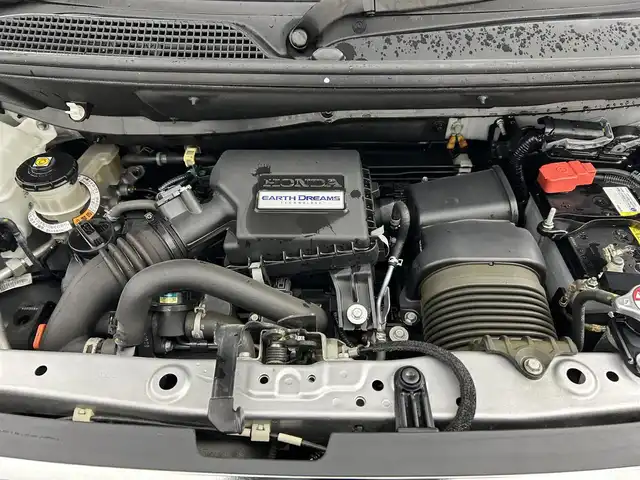 ホンダ Ｎ ＢＯＸ G EX ターボ ホンダセンシング 千葉県 2018(平30)年 4.7万km ルナシルバーM ホンダ センシング（安全運転支援システム）/・衝突軽減ブレーキ/・誤発進抑制機能/・後方誤発進抑制機能/・歩行者事故低減ステアリング/・先行車発進お知らせ機能/・アダプティブクルーズコントロール/・車線維持支援システム/・オートハイビーム/・標識認識機能/・路外逸脱抑制機能/純正7インチメモリーナビ/・CD/DVD/・ワンセグTV/・バックカメラ/両側パワースライドドア/スマートキー/リアコーナーセンサー/LEDヘッドライト/ビルトインETC/純正フロアマット