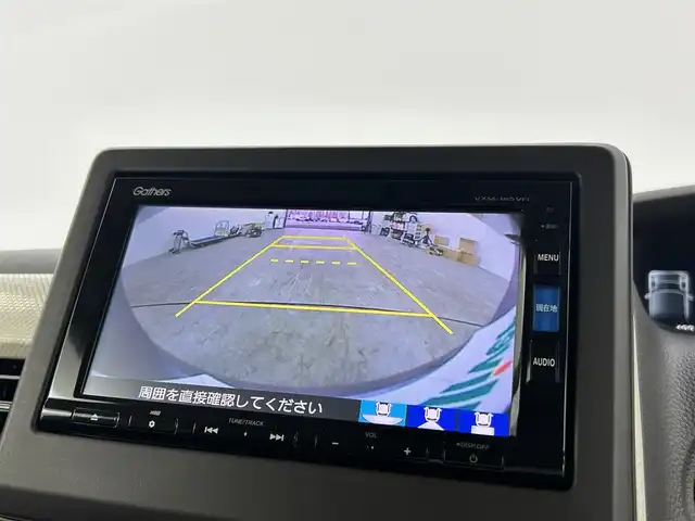 ホンダ Ｎ ＢＯＸ G EX ターボ ホンダセンシング 千葉県 2018(平30)年 4.7万km ルナシルバーM ホンダ センシング（安全運転支援システム）/・衝突軽減ブレーキ/・誤発進抑制機能/・後方誤発進抑制機能/・歩行者事故低減ステアリング/・先行車発進お知らせ機能/・アダプティブクルーズコントロール/・車線維持支援システム/・オートハイビーム/・標識認識機能/・路外逸脱抑制機能/純正7インチメモリーナビ/・CD/DVD/・ワンセグTV/・バックカメラ/両側パワースライドドア/スマートキー/リアコーナーセンサー/LEDヘッドライト/ビルトインETC/純正フロアマット