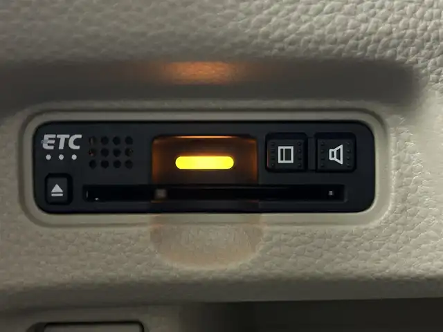 ホンダ Ｎ ＢＯＸ G EX ターボ ホンダセンシング 千葉県 2018(平30)年 4.7万km ルナシルバーM ホンダ センシング（安全運転支援システム）/・衝突軽減ブレーキ/・誤発進抑制機能/・後方誤発進抑制機能/・歩行者事故低減ステアリング/・先行車発進お知らせ機能/・アダプティブクルーズコントロール/・車線維持支援システム/・オートハイビーム/・標識認識機能/・路外逸脱抑制機能/純正7インチメモリーナビ/・CD/DVD/・ワンセグTV/・バックカメラ/両側パワースライドドア/スマートキー/リアコーナーセンサー/LEDヘッドライト/ビルトインETC/純正フロアマット