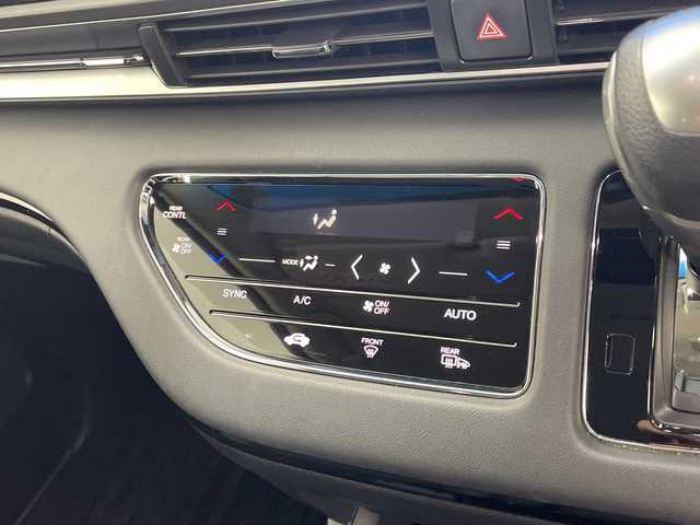 ホンダ オデッセイ ハイブリッド e:HEVアブソルート EX 鹿児島県 2020(令2)年 3.7万km 黒 ワンオーナー/純正ナビ【VXU-217DYi】/両側パワースライドドア/前後コーナーセンサー/ハーフレザーシート/ビルトインETC2.0/パノラミックビューモニター/ブラインドスポットモニター/パワーバックドア/LEDヘッドライト/ホンダセンシング/純正フリップダウンモニター/スペアキー/プッシュスタート/DNパワーシート/DNシートヒーター/フロアマット/前後ドラレコ/電動パーキングブレーキ/HDMI/ステアスイッチ