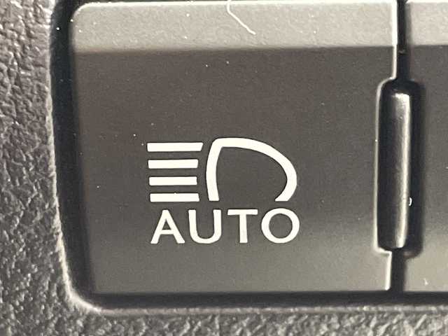 レクサス ＲＸ 300 バージョンL 群馬県 2021(令3)年 4.8万km パール 純正メモリナビ　禁煙車　レーダークルーズコントロール　パワーバックドア　アラウンドビューモニター　サンルーフ　全席パワーシート　フォグランプ　LEDライト　プッシュスタート　ハンドルヒーター