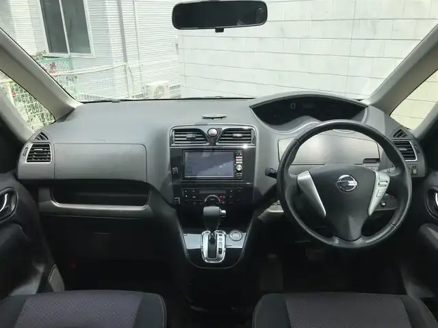 日産 セレナ ハイウェイスター Vセレクション 栃木県 2012(平24)年 8.2万km ブリリアントホワイトパール 株)IDOMが運営する【じしゃロン小山店】の自社ローン専用車両になります。こちらは現金またはオートローンご利用時の価格です。自社ローンご希望の方は別途その旨お申付け下さい//禁煙車/純正フルセグナビ/（CD/DVD/AM/FMラジオ）/(Bluetooth)/スマートキー/プッシュスタート/バックカメラ/クルーズコントロール/ＥＴＣ/パワーシート/アイドリングストップ/ステアリングリモコン/電動格納ドアミラー/パワーウインドウ/防眩ミラー/オートライト