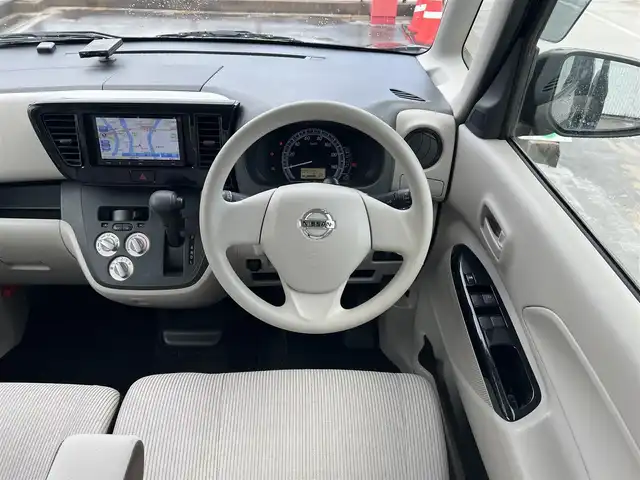 日産 デイズ ルークス S 広島県 2019(平31)年 4万km ブラック 　　走行距離：39179km（入庫時）/2W/アイドリングストップ/スライドドアオートクローザー（助手席側）/　○タイヤ（純正）/・155/65R/・14インチホイールキャップ/ETC/社外ナビ/・Bluetooth/・ワンセグTV/無塗装加飾付ブラックセンサーパネル/無塗装エアコン吹出口/ファインビジョンメーター/ウレタン製スタリングホイール/SRSエアバック（運転席/助手席）/ABS/ダイヤル式マニュアルエアコン/無塗装シフトノブ/シフトボタン/アイボリースエード調クロスシート/リモコンキー/ビ