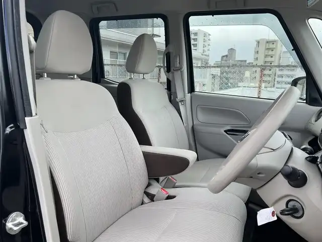 日産 デイズ ルークス S 広島県 2019(平31)年 4万km ブラック 　　走行距離：39179km（入庫時）/2W/アイドリングストップ/スライドドアオートクローザー（助手席側）/　○タイヤ（純正）/・155/65R/・14インチホイールキャップ/ETC/社外ナビ/・Bluetooth/・ワンセグTV/無塗装加飾付ブラックセンサーパネル/無塗装エアコン吹出口/ファインビジョンメーター/ウレタン製スタリングホイール/SRSエアバック（運転席/助手席）/ABS/ダイヤル式マニュアルエアコン/無塗装シフトノブ/シフトボタン/アイボリースエード調クロスシート/リモコンキー/ビ