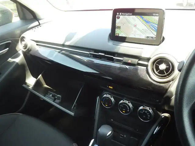 マツダ マツダ２ 15S プロアクティブ Sパッケージ 千葉県 2020(令2)年 3万km ソウルレッドクリスタルM スマートシティブレーキサポート/レーンキープ・アシスト・システム/ブラインドスポットモニタリング/アクティブ・ドライビング・ディスプレイ/レーダークルーズコントロール/i-stop/純正SDナビ/地デジTV/【DVD/CD再生機能　Bluetooth接続】/360°ビュー・モニター/ドライブレコーダー（前後撮影）/ステアリングスイッチ/ETC/LEDヘッドライト/ウインカーミラー/コーナーセンサー/純正15インチアルミホイル/サイド/カーテンエアバッグ/アドバンストキーレスエントリー