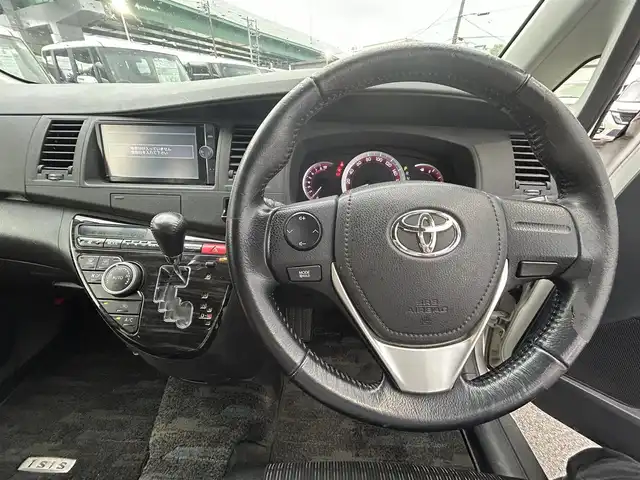 トヨタ アイシス プラタナ Vセレクション 愛知県 2013(平25)年 7.3万km ホワイトパールクリスタルシャイン スマートキー/プッシュスタート/純正ナビ/TV/BT/バックカメラ/ビルトインETC/両側パワースライドドア /純正フロアマット/ドアバイザー/ステアリングスイッチ/ドライブレコーダー