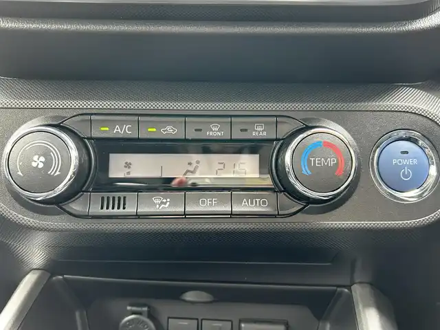 トヨタ ライズ Z 静岡県 2022(令4)年 0.7万km シャイニングホワイトパール 登録時走行6674ｋｍ/ワンオーナー/モデリスタフルエアロ/純正ナビ（AM/FM/CD/DVD/BT）/フルセグTV/トヨタセーフティセンス/・レーンキープアシスト/・横滑り防止装置/・プリクラッシュセーフティ/レーダークルーズコントロール/ブラインドスポットモニター/電動パーキングブレーキ/オートブレーキホールド/アイドリングストップ/前席シートヒーター/バックカメラ/前後ドライブレコーダー/ビルトインETC/純正フロアマット/純正アルミホイール17インチ/前後コーナーセンサー/オートライト/LEDヘッドライト/ドアバイザー/プッシュスタート/スマートキー/スペアキー1本/保証書/取扱説明書