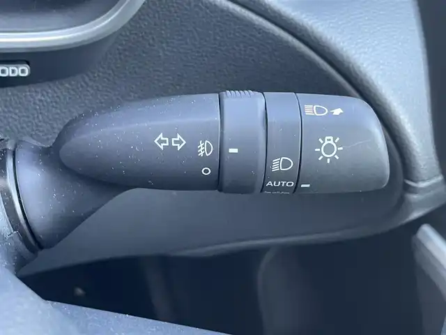 トヨタ カローラ クロス ハイブリッド Z 長崎県 2024(令6)年 0.4万km スパークリングブラックパールクリスタルシャイン 登録時3218km/純正ナビ/Bluetoothaudio/TV/AM.FM/全方位カメラ/ビルトインETC/D席パワーシート/D+N席シートヒーター/パワーバックドア/レーダークルーズコントロール/パラノマルーフ/電子パーキングブレーキ