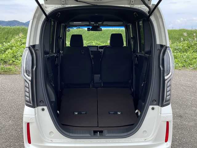ホンダ Ｎ ＢＯＸ カスタム G L ホンダセンシング 新潟県 2018(平30)年 5.3万km プレミアムホワイトパールⅡ 4WD/純正SDナビ(VXM-184Ci)/CD/BT/バックカメラ/ETC/ドライブレコーダー/衝突被害軽減ブレーキ/レーンキープアシスト/レーダークルーズコントロール/片側パワースライドドア/ベンチシート/シートヒーター /ステアリングスイッチ/スマートキー/プッシュスタート/LEDヘッドライト/オートライト/オートハイビーム/フォグランプ/社外14インチアルミホイール