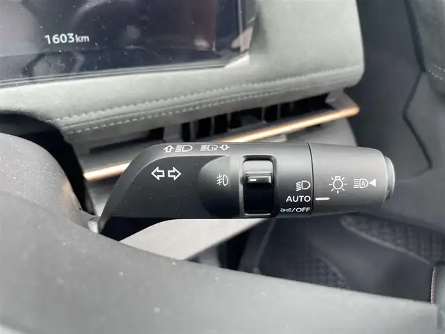 日産 アリア B9 e－4ORCE プレミア 熊本県 2024(令6)年 0.2万km パープル カラーコード：DAP（ミッドナイトパープル）/純正ナビ/・AM/FM/HDMI/BT/・AppleCarPlay/AndroidAuto/・フルセグTV/全周囲カメラ/・フロント/バック/サイド/プロパイロット/衝突防止支援/踏み間違い防止支援/後側方車両検知支援/後側方車両衝突防止支援/車両逸脱警報/車両逸脱防止支援/駐車支援/オートマチックハイビーム/純正革巻きステアリング/・ステアリングスイッチ/レザーシート/・D/N席パワーシート/・D/N席シートヒーター/・全席シートヒーター/オートライト/・LEDライト/・フォグランプ/デジタルインナーミラー/電動アームレスト/サンルーフ/ETC2.0/BOSEプレミアムサウンド/前後ドライブレコーダー/電動格納ミラー/・ウィンカーミラー/e-pedal/置くだけ充電/電動サイドブレーキ/・オートホールドボタン/パワーバックドア/フルエアロ/純正ドアバイザー/純正アルミホイール/純正フロアマット/スマートキー/・スペアキー