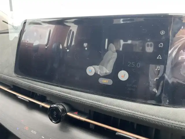 日産 アリア B9 e－4ORCE プレミア 熊本県 2024(令6)年 0.2万km パープル カラーコード：DAP（ミッドナイトパープル）/純正ナビ/・AM/FM/HDMI/BT/・AppleCarPlay/AndroidAuto/・フルセグTV/全周囲カメラ/・フロント/バック/サイド/プロパイロット/衝突防止支援/踏み間違い防止支援/後側方車両検知支援/後側方車両衝突防止支援/車両逸脱警報/車両逸脱防止支援/駐車支援/オートマチックハイビーム/純正革巻きステアリング/・ステアリングスイッチ/レザーシート/・D/N席パワーシート/・D/N席シートヒーター/・全席シートヒーター/オートライト/・LEDライト/・フォグランプ/デジタルインナーミラー/電動アームレスト/サンルーフ/ETC2.0/BOSEプレミアムサウンド/前後ドライブレコーダー/電動格納ミラー/・ウィンカーミラー/e-pedal/置くだけ充電/電動サイドブレーキ/・オートホールドボタン/パワーバックドア/フルエアロ/純正ドアバイザー/純正アルミホイール/純正フロアマット/スマートキー/・スペアキー