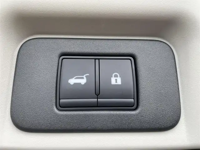 日産 アリア B9 e－4ORCE プレミア 熊本県 2024(令6)年 0.2万km パープル カラーコード：DAP（ミッドナイトパープル）/純正ナビ/・AM/FM/HDMI/BT/・AppleCarPlay/AndroidAuto/・フルセグTV/全周囲カメラ/・フロント/バック/サイド/プロパイロット/衝突防止支援/踏み間違い防止支援/後側方車両検知支援/後側方車両衝突防止支援/車両逸脱警報/車両逸脱防止支援/駐車支援/オートマチックハイビーム/純正革巻きステアリング/・ステアリングスイッチ/レザーシート/・D/N席パワーシート/・D/N席シートヒーター/・全席シートヒーター/オートライト/・LEDライト/・フォグランプ/デジタルインナーミラー/電動アームレスト/サンルーフ/ETC2.0/BOSEプレミアムサウンド/前後ドライブレコーダー/電動格納ミラー/・ウィンカーミラー/e-pedal/置くだけ充電/電動サイドブレーキ/・オートホールドボタン/パワーバックドア/フルエアロ/純正ドアバイザー/純正アルミホイール/純正フロアマット/スマートキー/・スペアキー