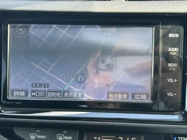 トヨタ アクア G 岡山県 2015(平27)年 5.3万km ブラックマイカ 登録時走行距離52559km/ワンオーナー/純正ナビ/フルセグTV(AM.FM.CD.DVD.TV.BT)/バックカメラ/ビルトインETC/シートヒーター/クルーズコントロール/横滑り防止装置/オートライト/アイドリングストップ/15インチ純正AW/純正フロアマット/プッシュスタート/スマートキー