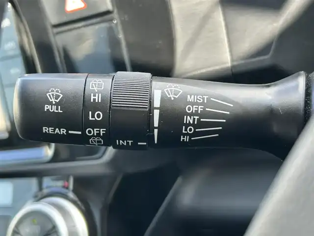 トヨタ アクア G 岡山県 2015(平27)年 5.3万km ブラックマイカ 登録時走行距離52559km/ワンオーナー/純正ナビ/フルセグTV(AM.FM.CD.DVD.TV.BT)/バックカメラ/ビルトインETC/シートヒーター/クルーズコントロール/横滑り防止装置/オートライト/アイドリングストップ/15インチ純正AW/純正フロアマット/プッシュスタート/スマートキー