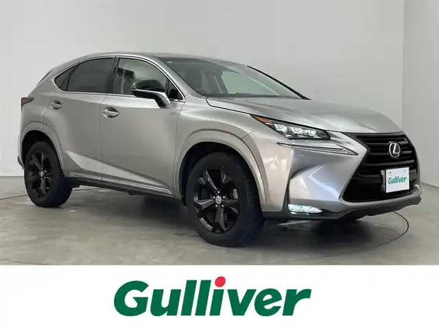 レクサス ＮＸ 200t アーバンスタイル 埼玉県 2017(平29)年 1.3万km ソニックチタニウム メーカーナビ　バックカメラ　赤レザーシート　三眼ＬＥＤ　クルーズコントロール　ビルトインＥＴＣ２．０　シートヒーター　メモリシート　ステアリングヒーター　純正アルミホイール　オートライト　地デジＴＶ