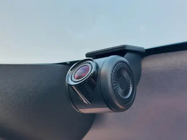 ダイハツ ムーヴ キャンバス ストライプス G ターボ 東京都 2022(令4)年 4.1万km シャイニングホワイトパール/サンドベージュメタリック 純正10インチナビ(NMZN-Z72DS)/【FM/AM/BT/TV/HDMI/SD/USB/ipod/DISC】/バックカメラ/ETC/レーダークルーズコントロール/衝突軽減ブレーキ/横滑り防止/アイドリングストップ/両側電動スライドドア/シートヒーター/コーナーセンサー/LEDヘッドライト/フォグランプ/ホッとカップホルダー/電子パーキング/プッシュスタート/スマートキー/スペアキー×1