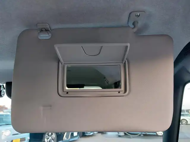 ダイハツ ムーヴ キャンバス ストライプス G ターボ 東京都 2022(令4)年 4.1万km シャイニングホワイトパール/サンドベージュメタリック 純正10インチナビ(NMZN-Z72DS)/【FM/AM/BT/TV/HDMI/SD/USB/ipod/DISC】/バックカメラ/ETC/レーダークルーズコントロール/衝突軽減ブレーキ/横滑り防止/アイドリングストップ/両側電動スライドドア/シートヒーター/コーナーセンサー/LEDヘッドライト/フォグランプ/ホッとカップホルダー/電子パーキング/プッシュスタート/スマートキー/スペアキー×1