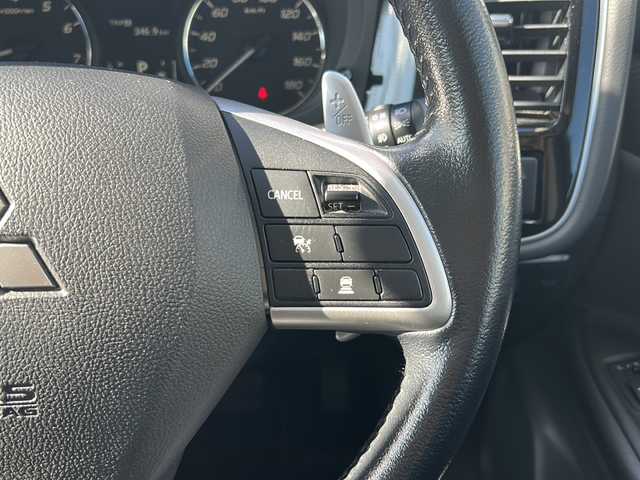 三菱 アウトランダー 24G ナビパッケージ 神奈川県 2014(平26)年 8.3万km カッパーメタリック 4WD/ワンオーナー/純正ナビ(CD/DVD/SD/BT/フルセグTV)/バック・サイドカメラ/ロックフォードサウンドシステム/衝突被害軽減ブレーキ/レーンキープアシスト/横滑り防止装置/アイドリングストップ/レーダークルーズコントロール/パドルシフト/ルーフレール/パワーバックドア/ETC/純正フロアマット/純正ドアバイザー/ISOFIX/スペアキー×1/保証書/取扱説明書